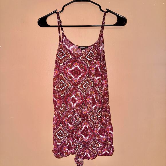 Ambiance Women's Red Graphic Sleeveless Blouse Top - Size Small - Picture 6 of 8